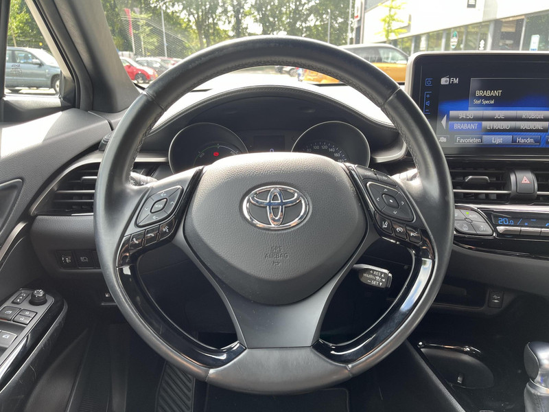 Foto van Toyota C-HR