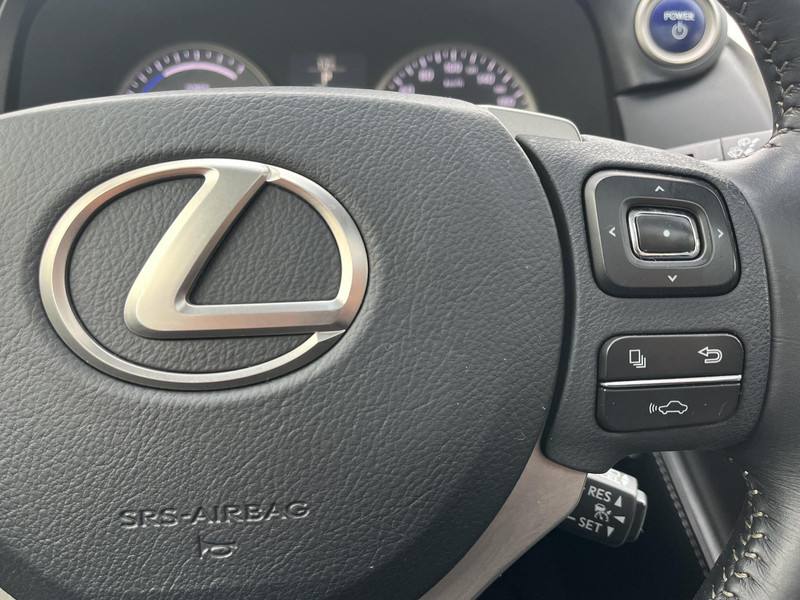 Foto van Lexus NX