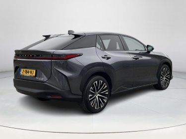 Foto van Lexus RZ