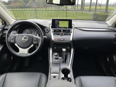 Foto van Lexus NX