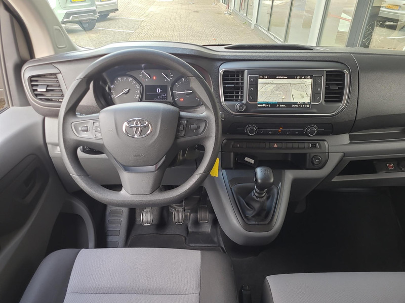 Foto van Toyota Proace Shuttle