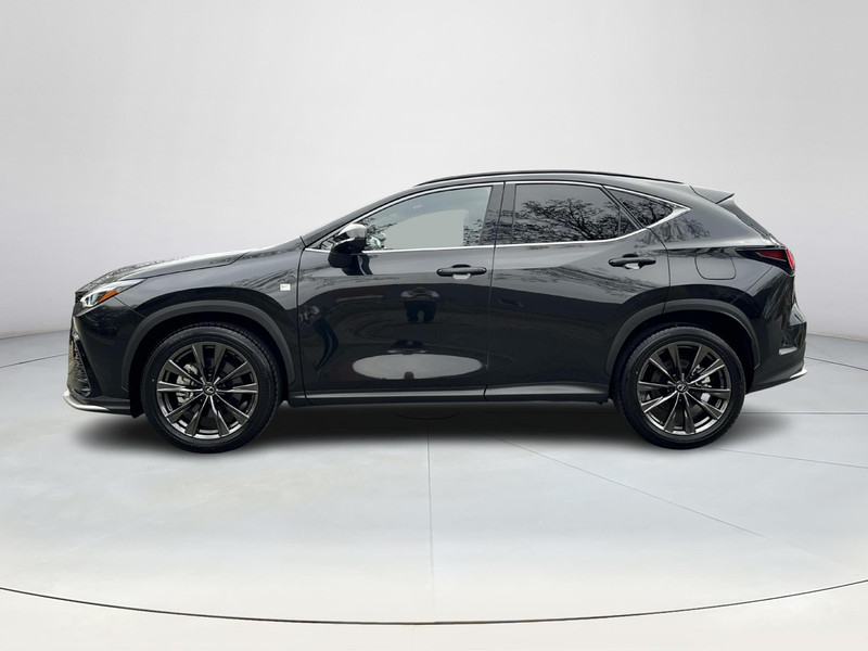 Foto van Lexus NX