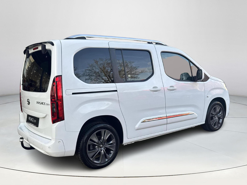 Foto van Toyota PROACE CITY Verso