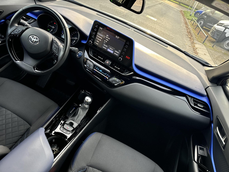 Foto van Toyota C-HR