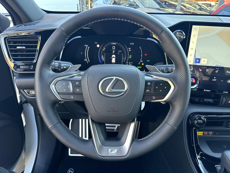 Foto van Lexus NX