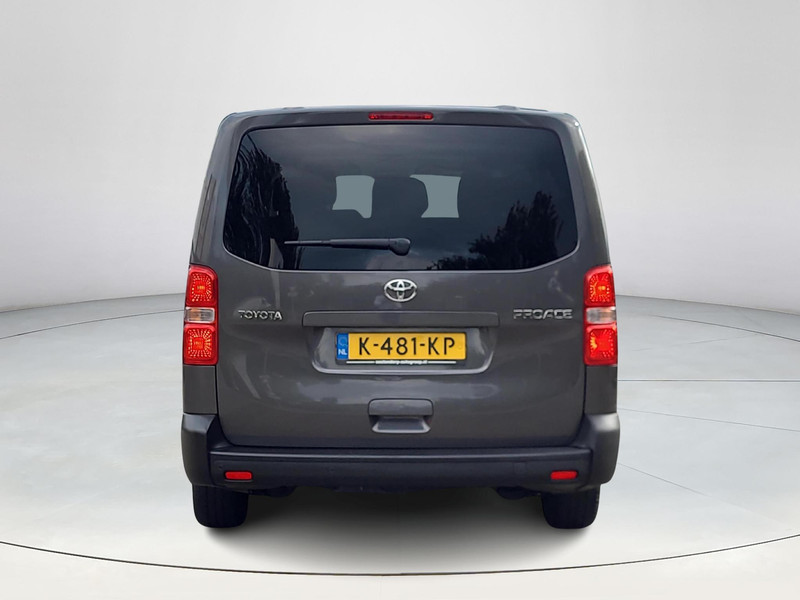 Foto van Toyota Proace Shuttle