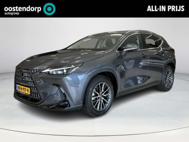 Foto van Lexus NX