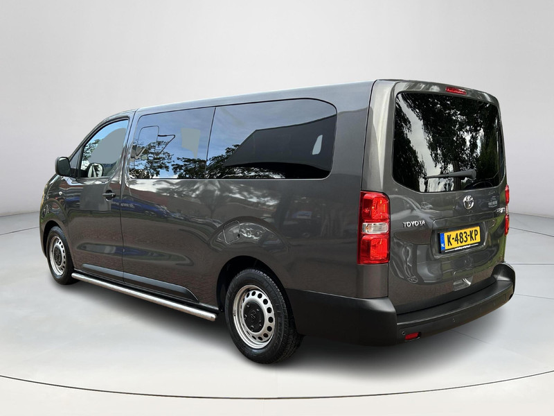 Foto van Toyota Proace Shuttle