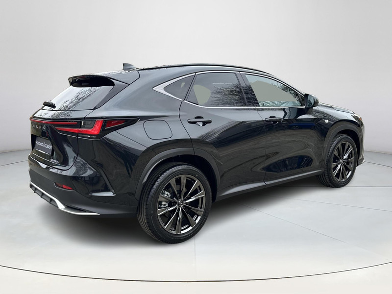 Foto van Lexus NX