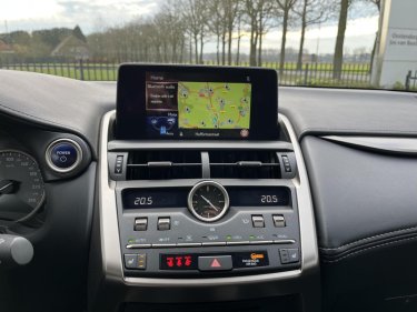 Foto van Lexus NX