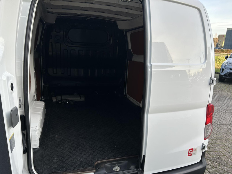 Foto van Nissan NV200