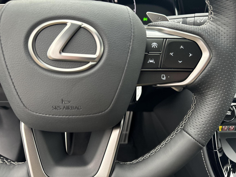 Foto van Lexus NX