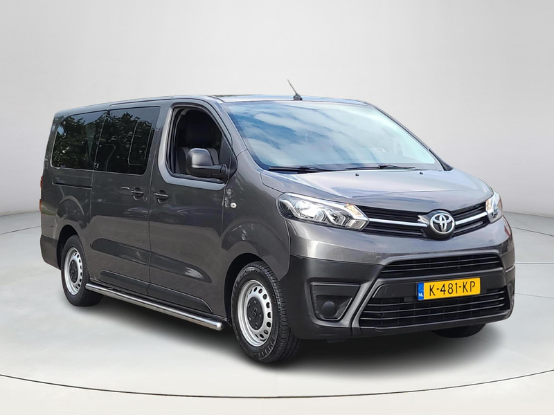 Foto van Toyota Proace Shuttle