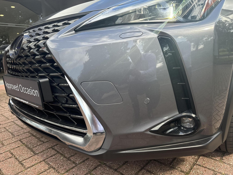 Foto van Lexus UX