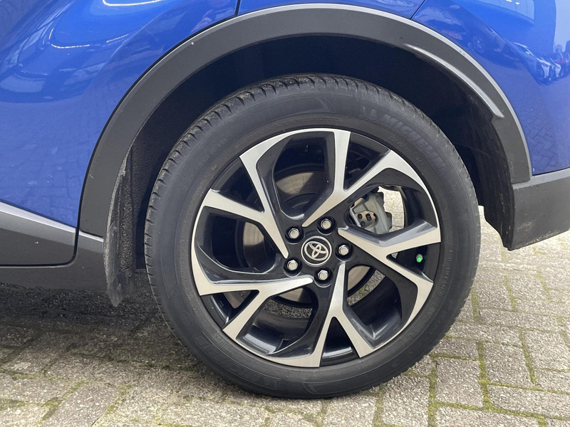 Foto van Toyota C-HR