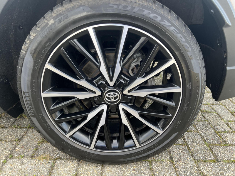 Foto van Toyota C-HR