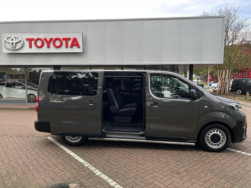 Foto van Toyota Proace Shuttle