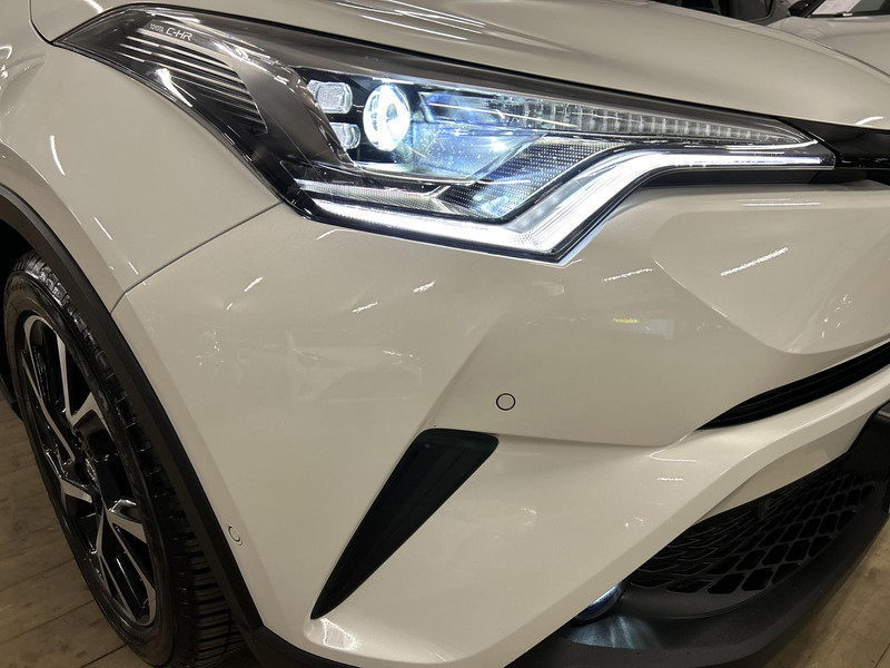 Foto van Toyota C-HR