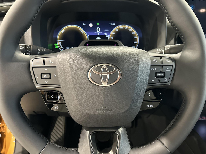 Foto van Toyota C-HR