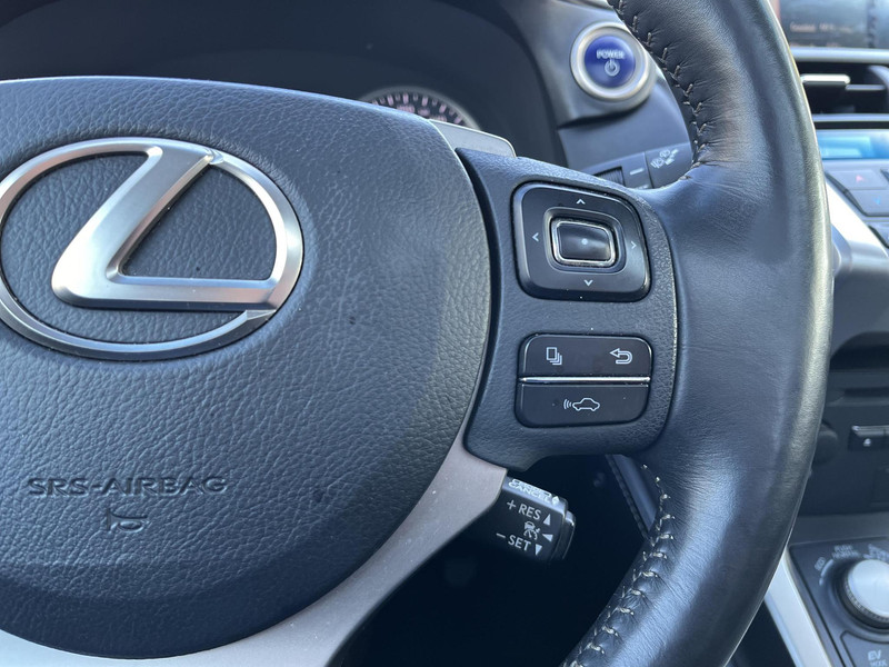 Foto van Lexus NX