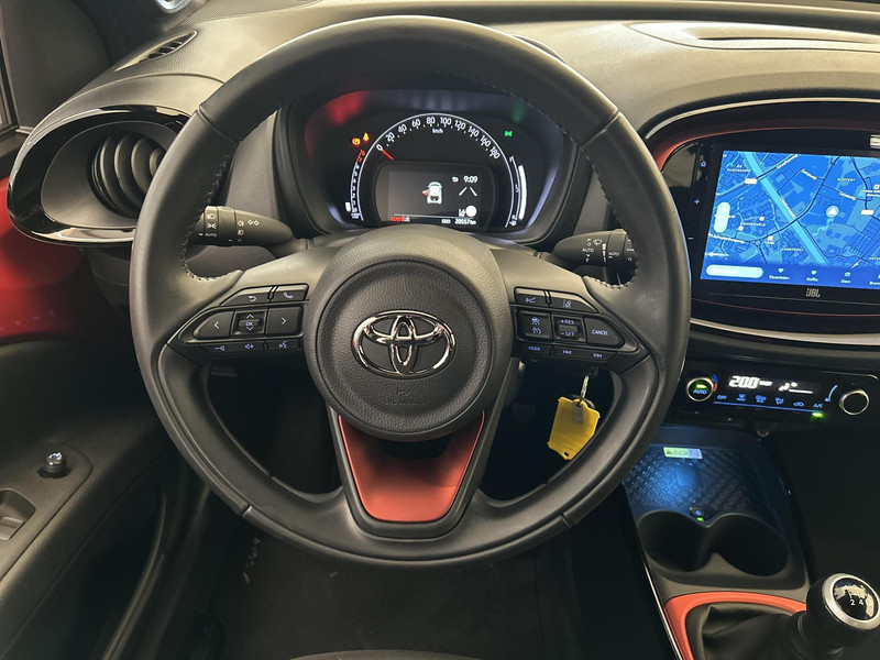 Foto van Toyota Aygo X