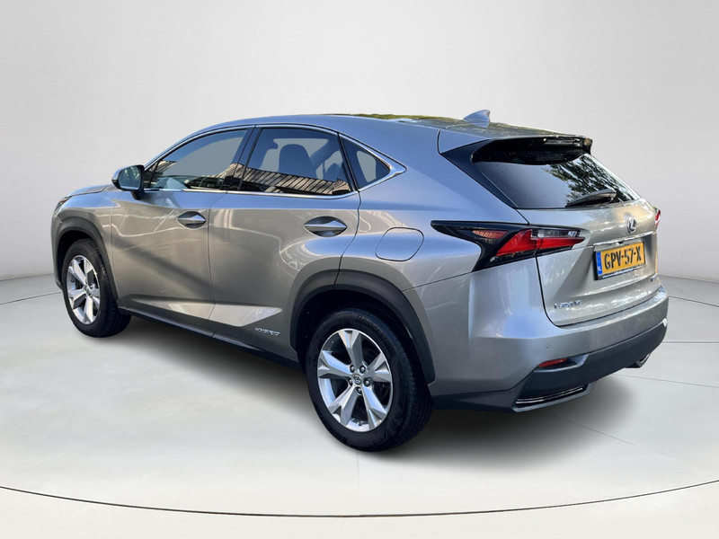 Foto van Lexus NX