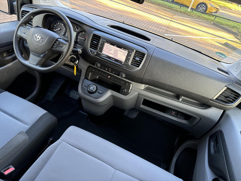 Foto van Toyota Proace Shuttle