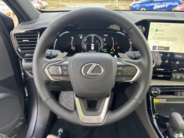 Foto van Lexus NX