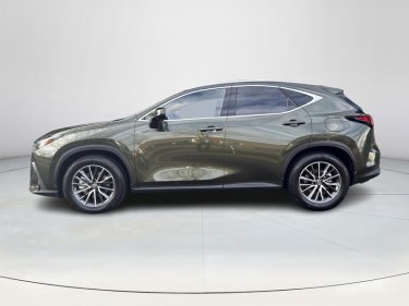 Foto van Lexus NX